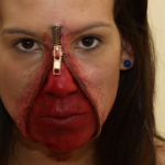 maquillaje con cremallera